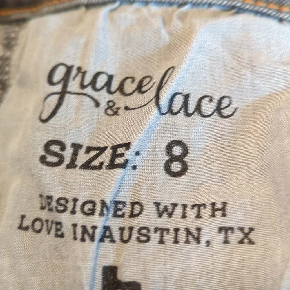 Grace & Lace Button Fly Distressed Jeans Size 8 - Picture 4 of 5